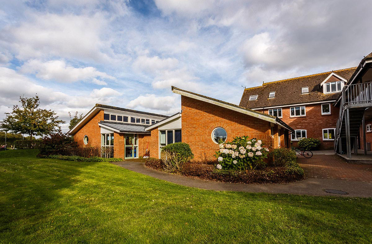 Dumpton-School-by-Rick-McEvoy-Photography-041017-002