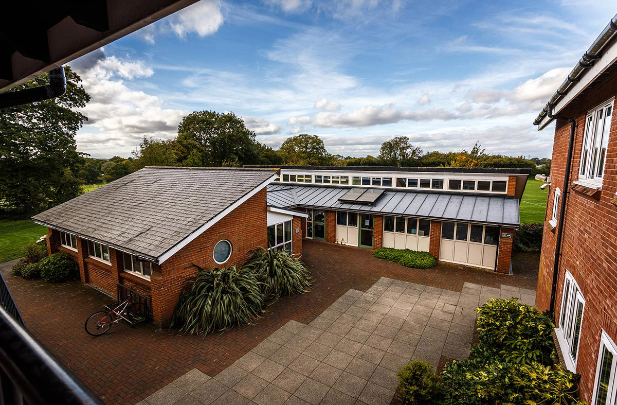 Dumpton-School-by-Rick-McEvoy-Photography-041017-011